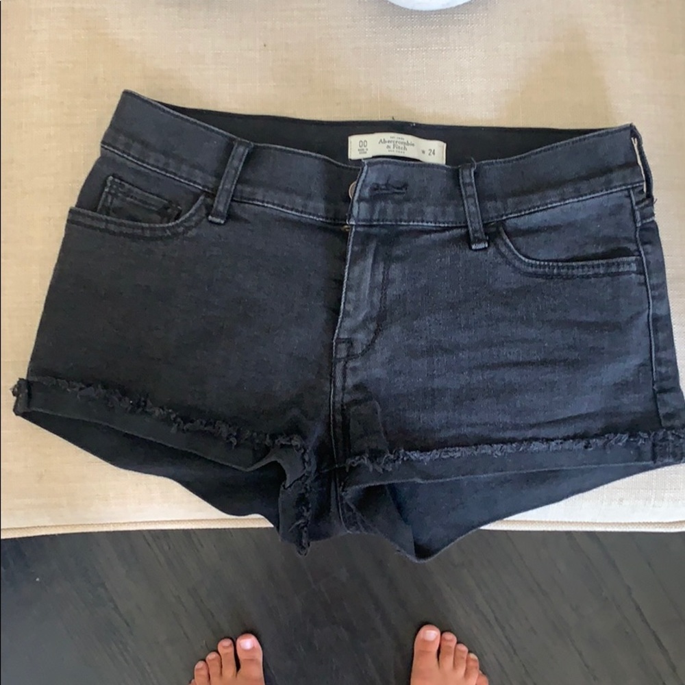 Abercrombie Black Denim Shorts (00)